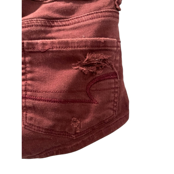 American Eagle Burgundy Size 00 Shortie Low Rise Distressed Shorts Stretch - Picture 7 of 8